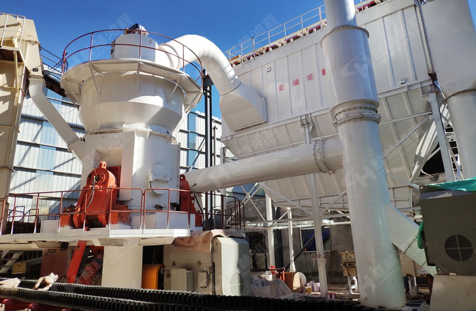 打礦石粉機器多少錢一臺？立式磨機設備-桂林鴻程HLM立式磨粉機 ，價格在上百萬以上